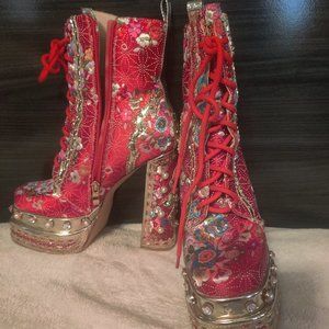 Azalea Wang boots